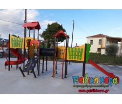 Πολυσύνθετο με περιστρεφόμενη τσουλήθρα και διπλή τσουλήθρα στον νομό Κορινθίας